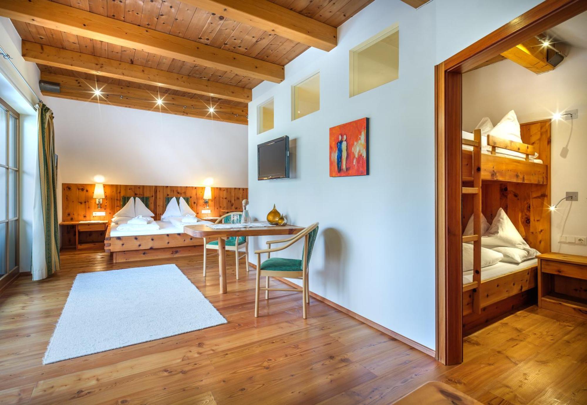 Hotel Haeuserl Im Wald Mariapfarr Dış mekan fotoğraf