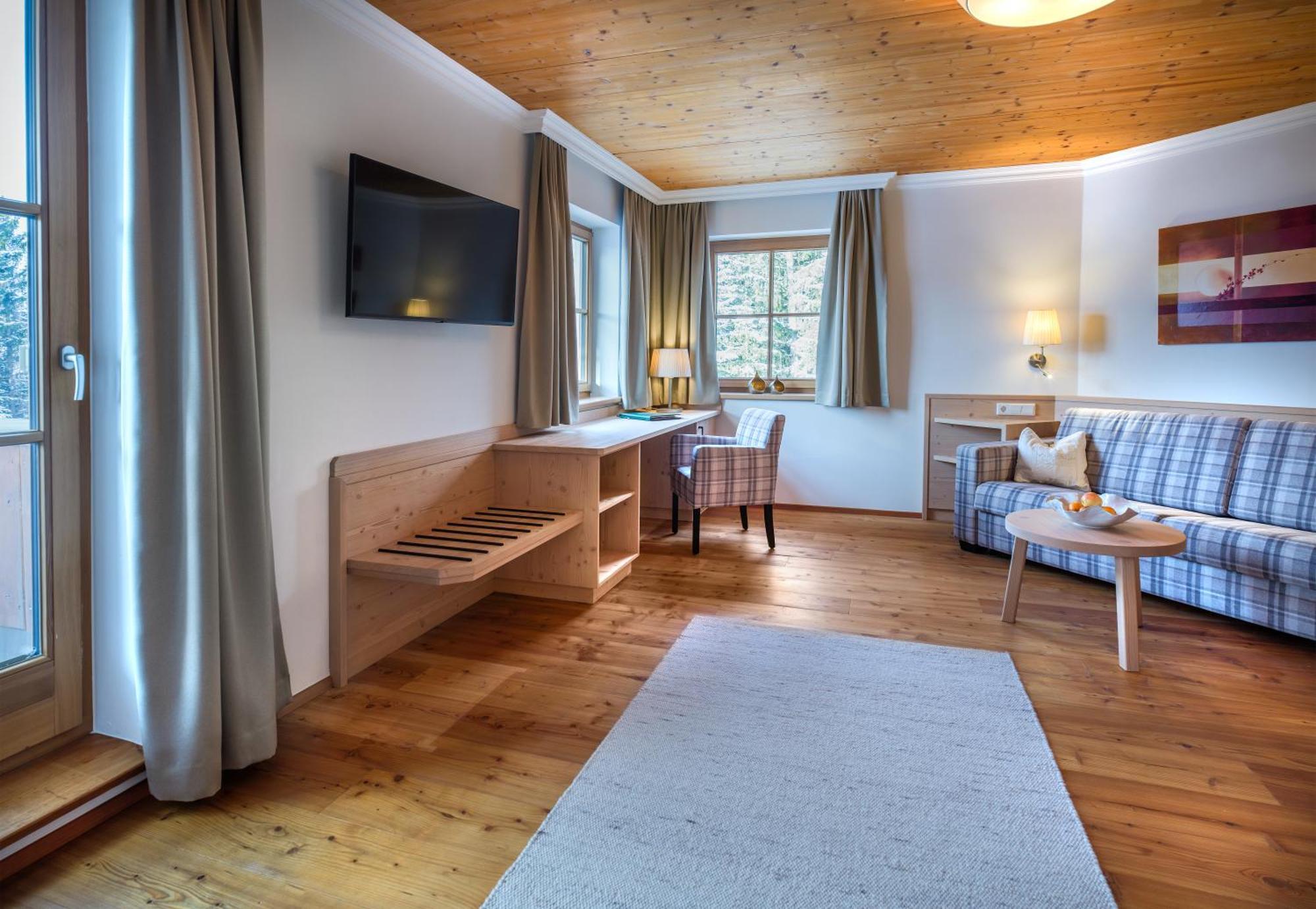 Hotel Haeuserl Im Wald Mariapfarr Dış mekan fotoğraf