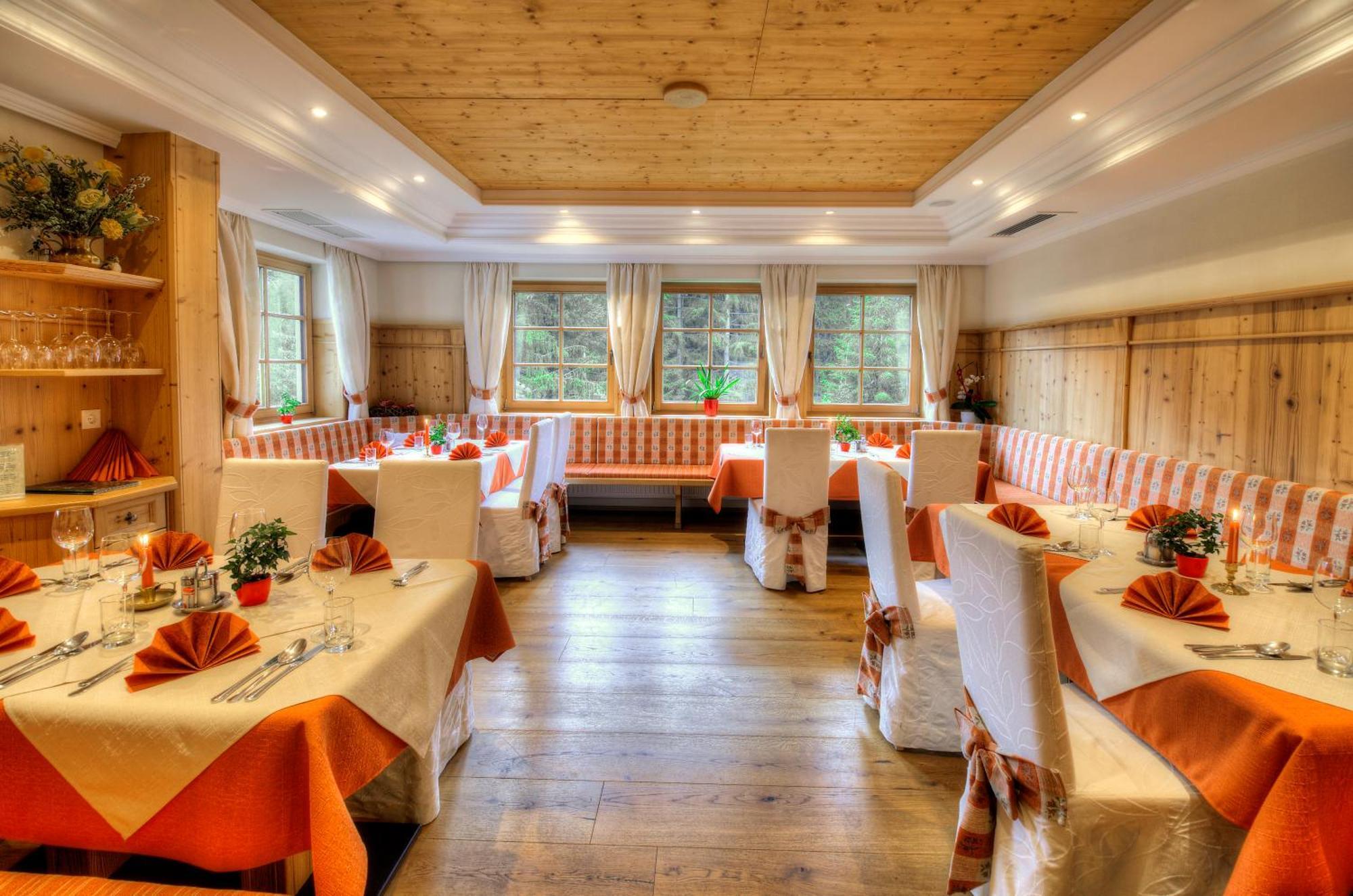 Hotel Haeuserl Im Wald Mariapfarr Dış mekan fotoğraf